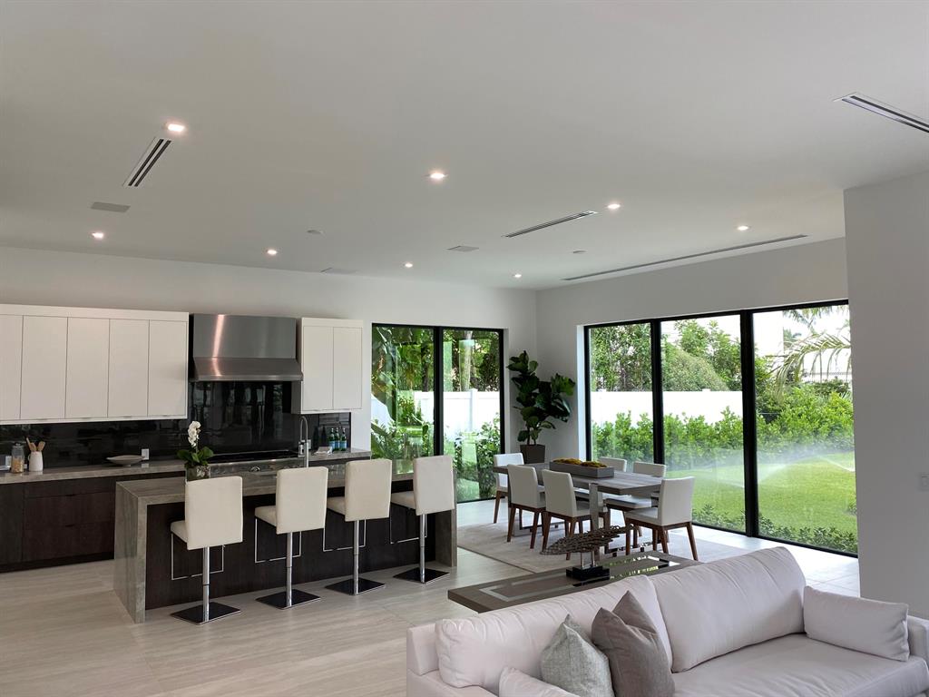 LAKE EDEN MANOR - Residential