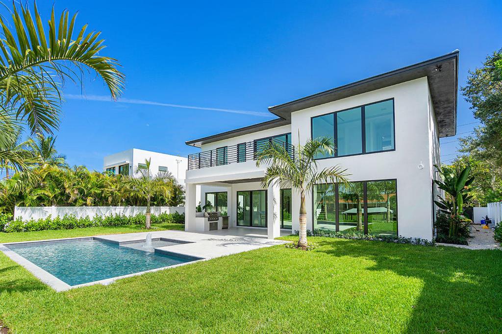 LAKE EDEN MANOR - Residential