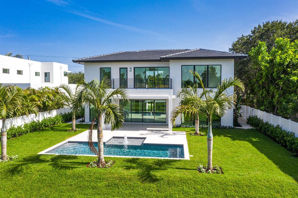 LAKE EDEN MANOR - Residential