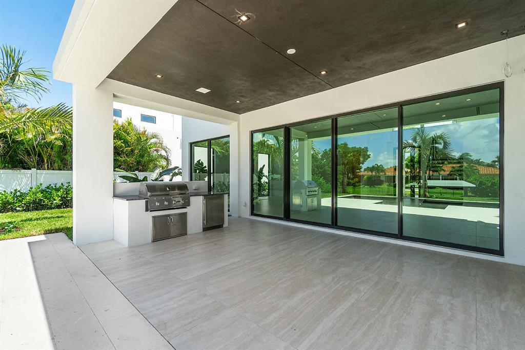 LAKE EDEN MANOR - Residential