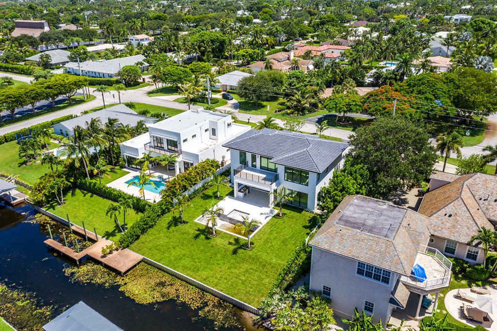 LAKE EDEN MANOR - Residential