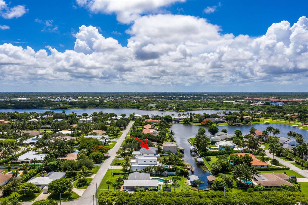 LAKE EDEN MANOR - Residential