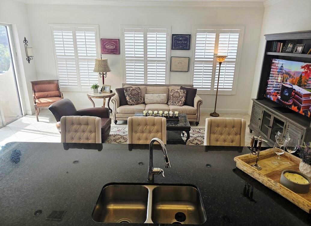 3604 South Dixie Highway 220