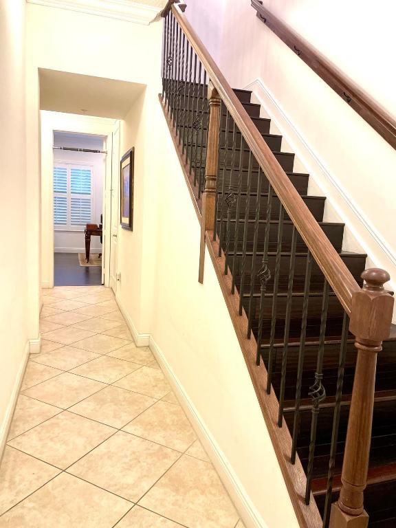 3604 South Dixie Highway 220