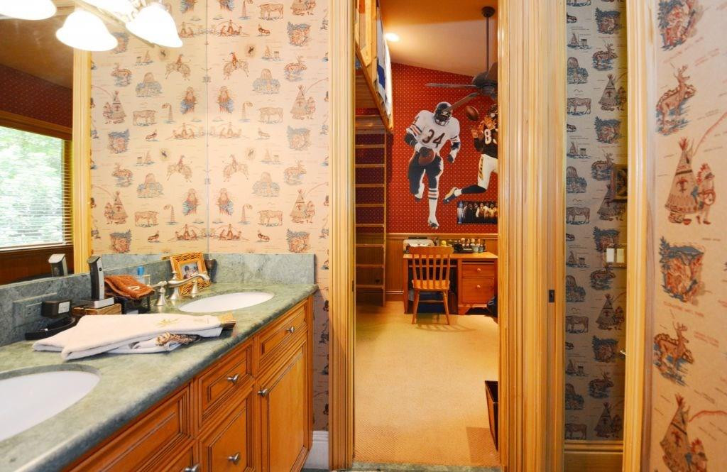 In The Pines 167-13 B - Residential