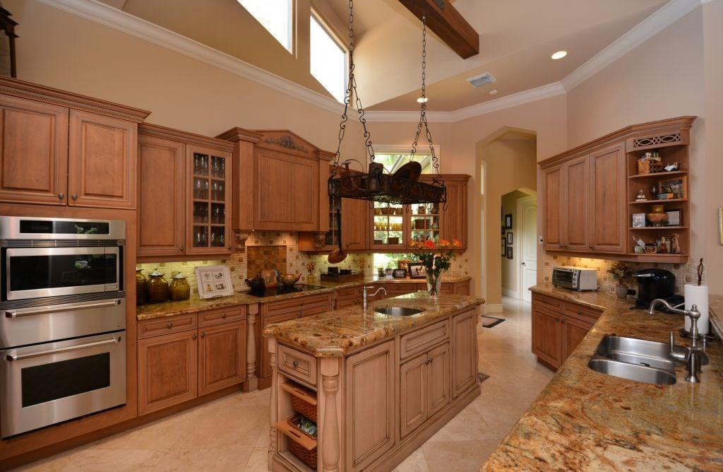 In The Pines 167-13 B - Residential