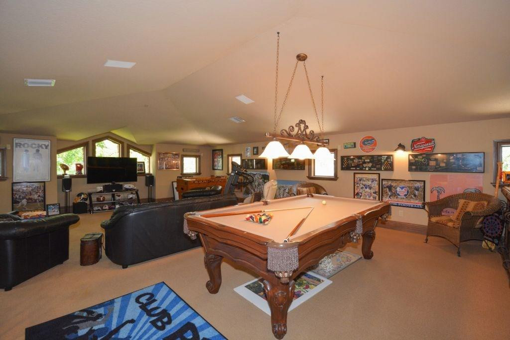 In The Pines 167-13 B - Residential