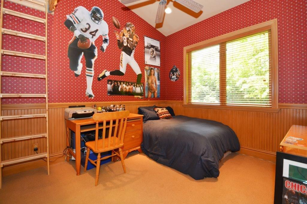 In The Pines 167-13 B - Residential