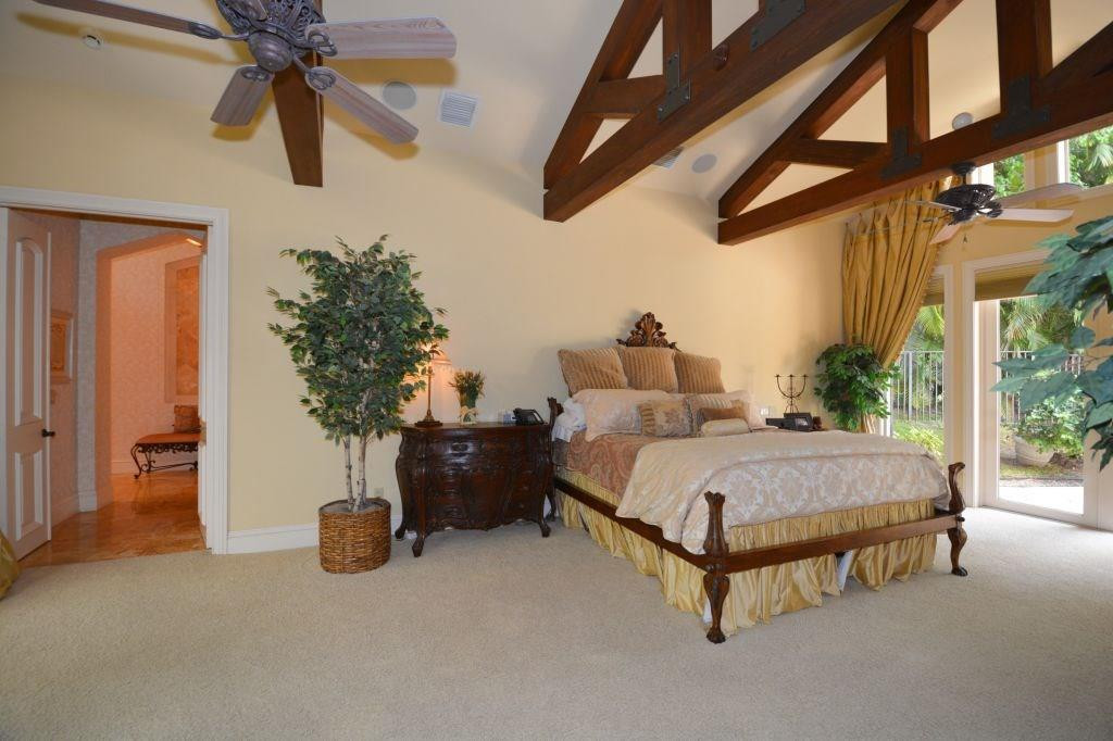 In The Pines 167-13 B - Residential