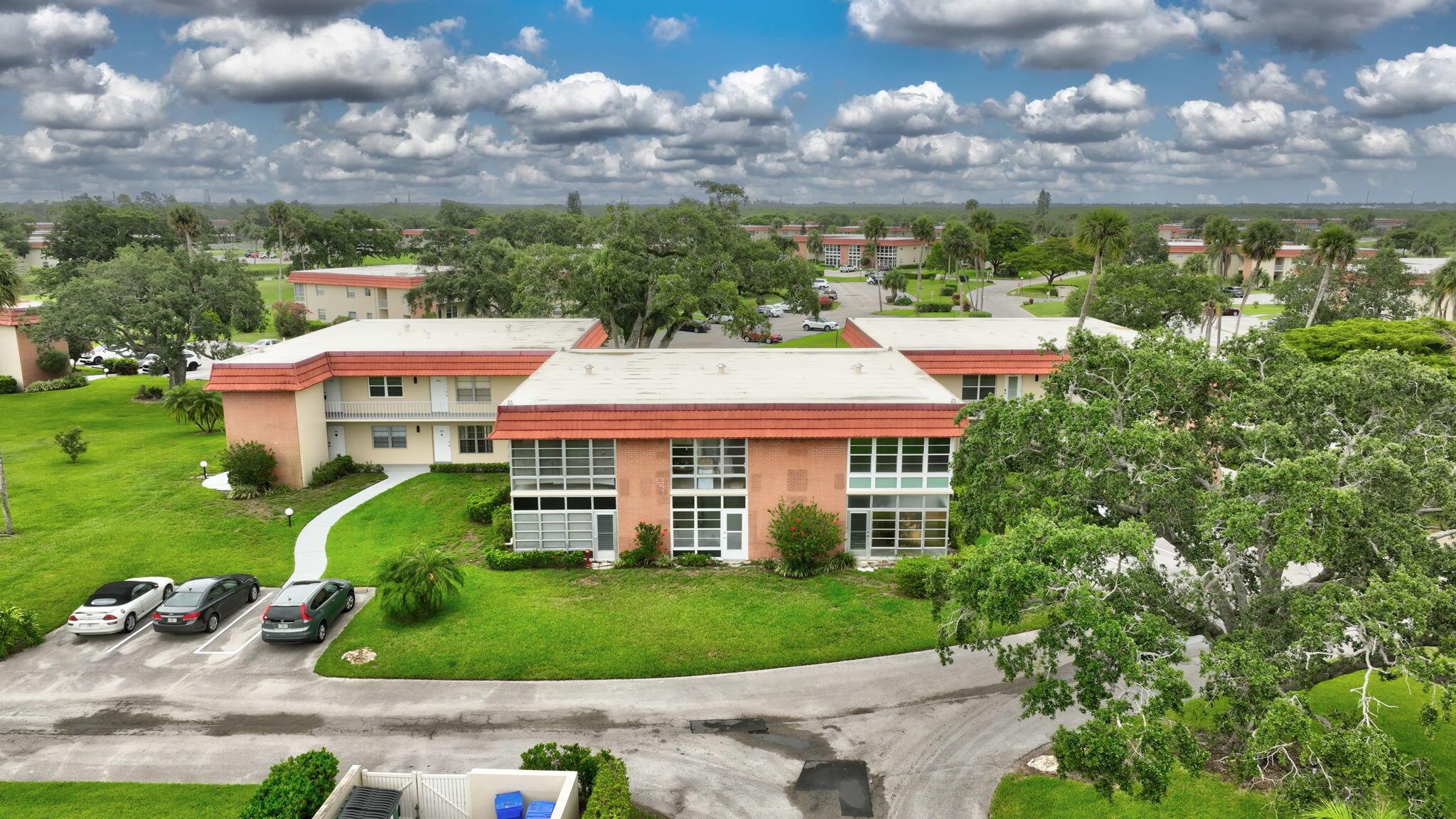 61 Woodland Drive 103