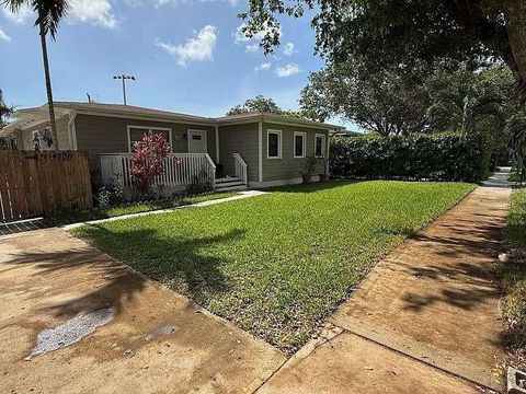 4301 SW 60th Pl Miami FL 33155