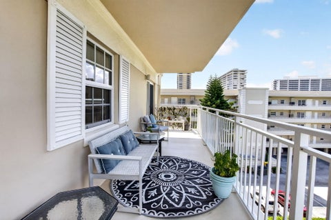 Tiny photo for 950 De Soto Road #5a, Boca Raton, FL 33432 (MLS # B26032467)