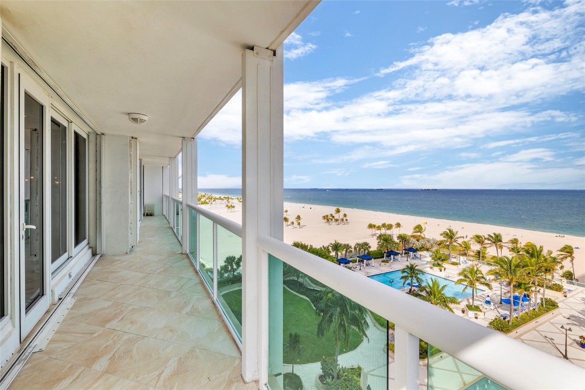 2100 S Ocean Lane 811