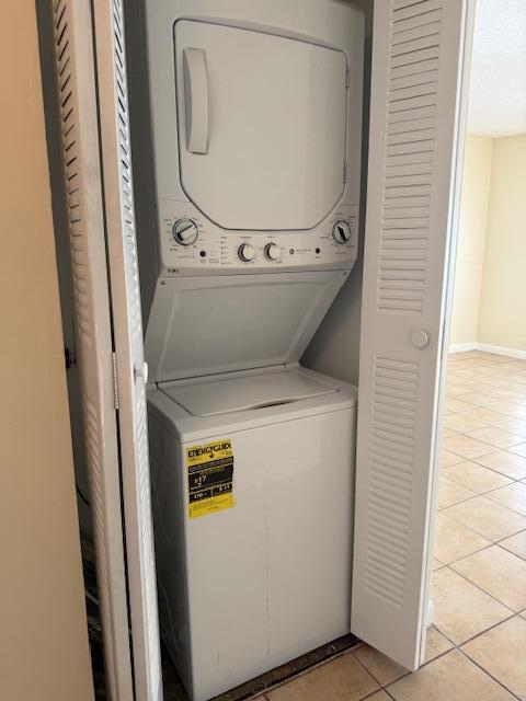 CASABLANCA ISLES CONDO - Residential Lease