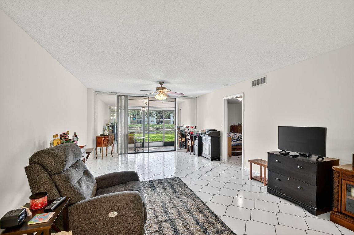 WATERSEDGE AT THE LAKES OF DELRAY CONDO A THRU H D - Residential