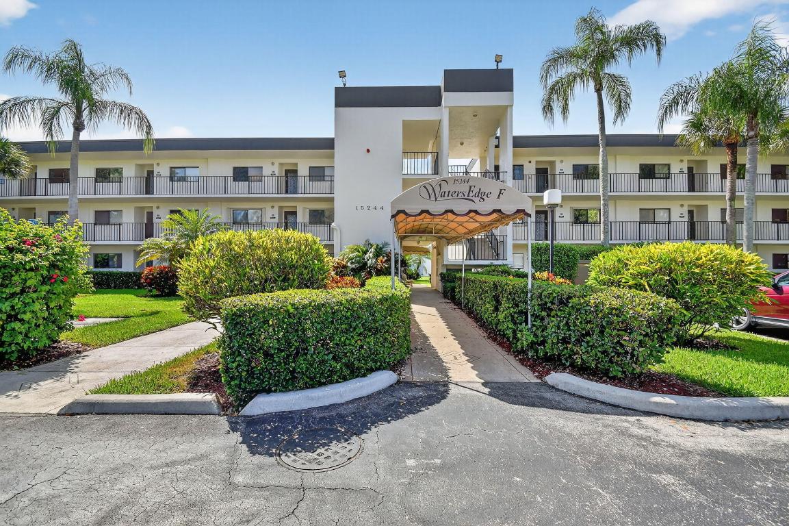 WATERSEDGE AT THE LAKES OF DELRAY CONDO A THRU H D - Residential