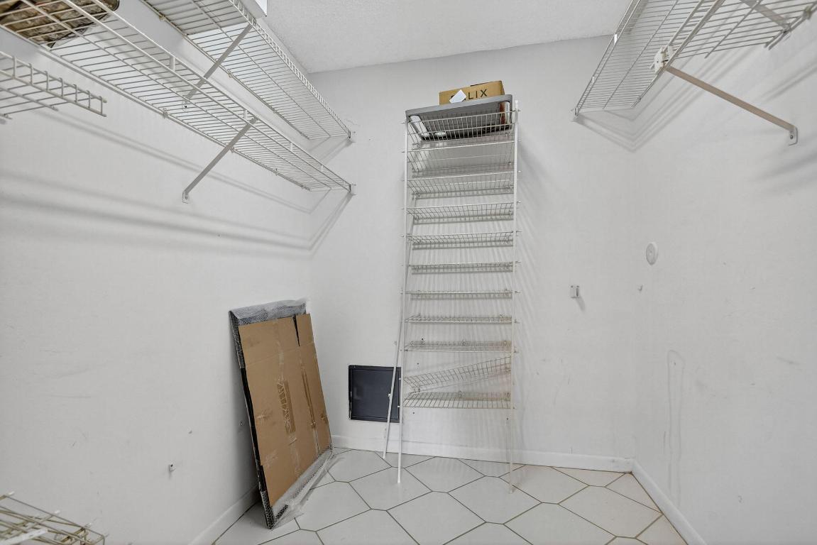 WATERSEDGE AT THE LAKES OF DELRAY CONDO A THRU H D - Residential