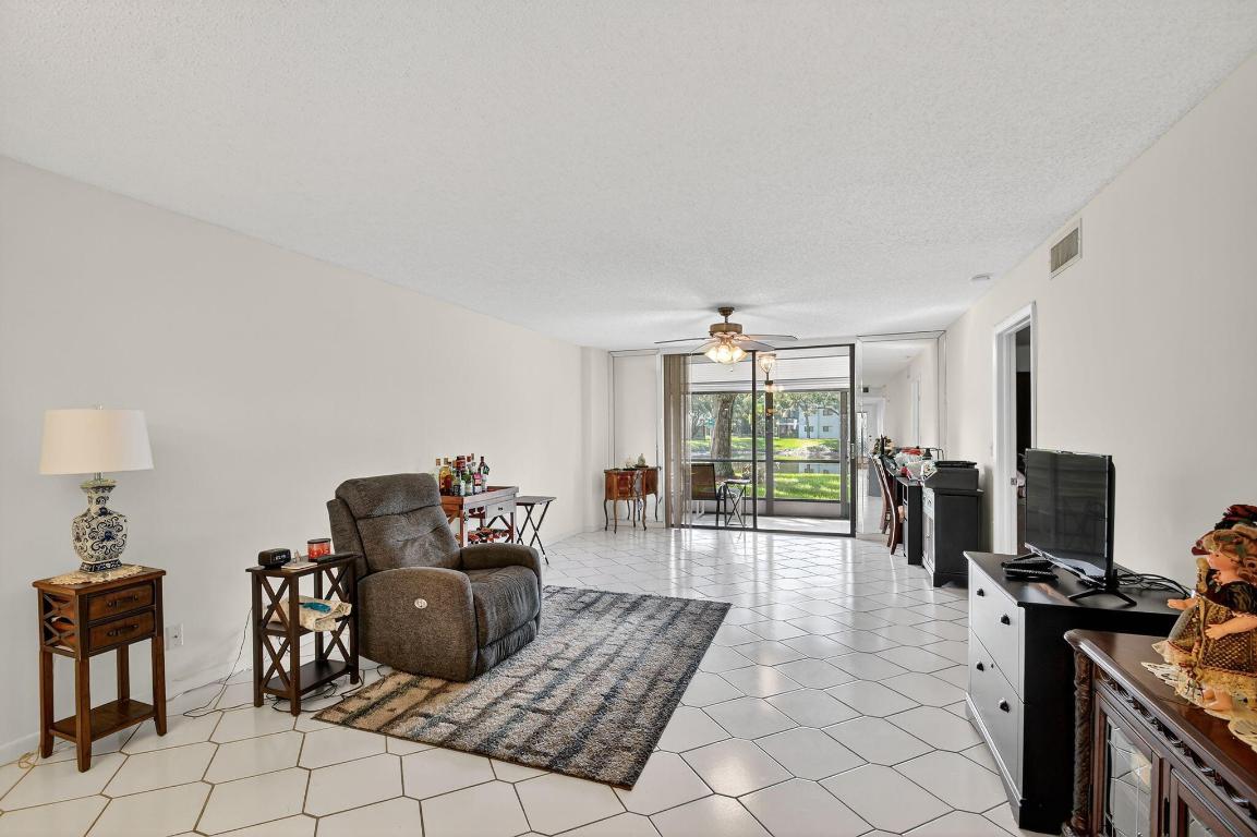 WATERSEDGE AT THE LAKES OF DELRAY CONDO A THRU H D - Residential