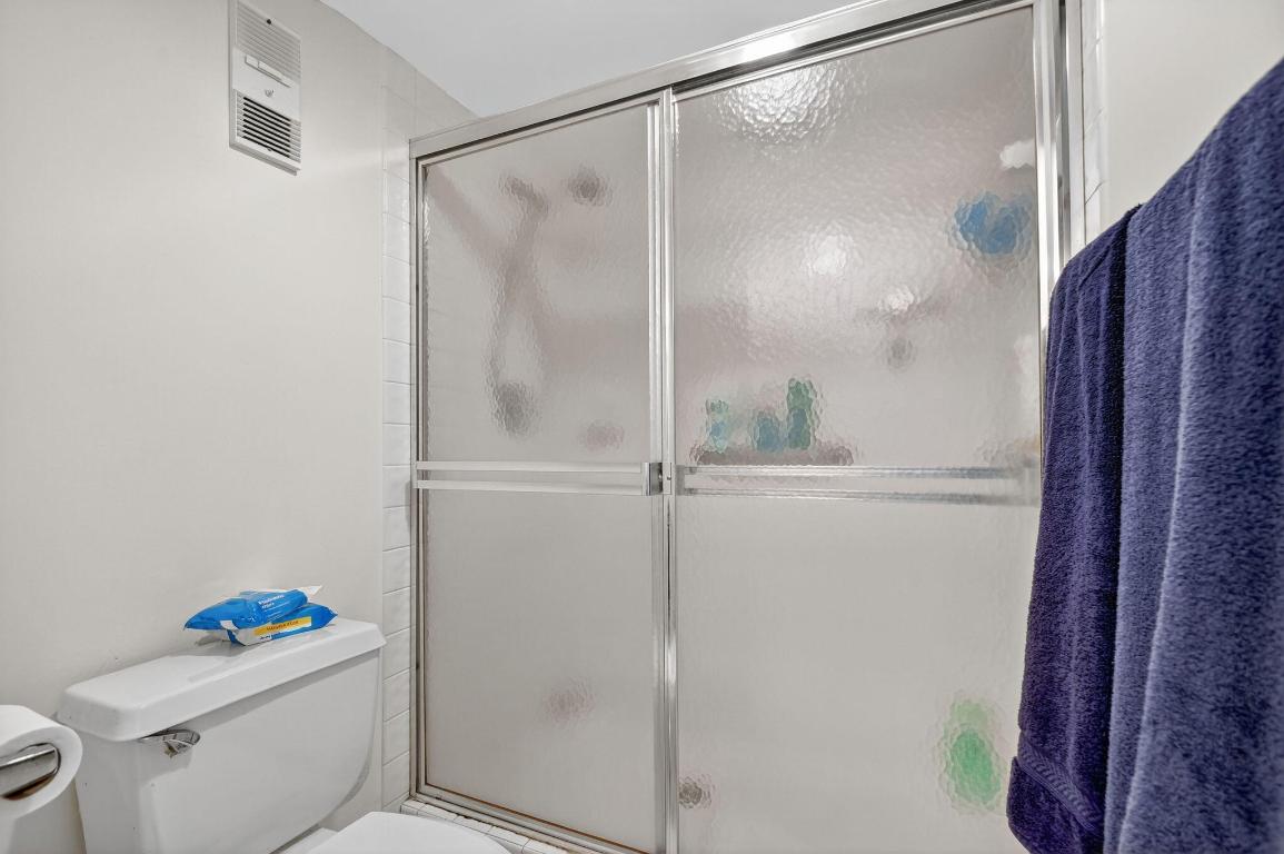 WATERSEDGE AT THE LAKES OF DELRAY CONDO A THRU H D - Residential