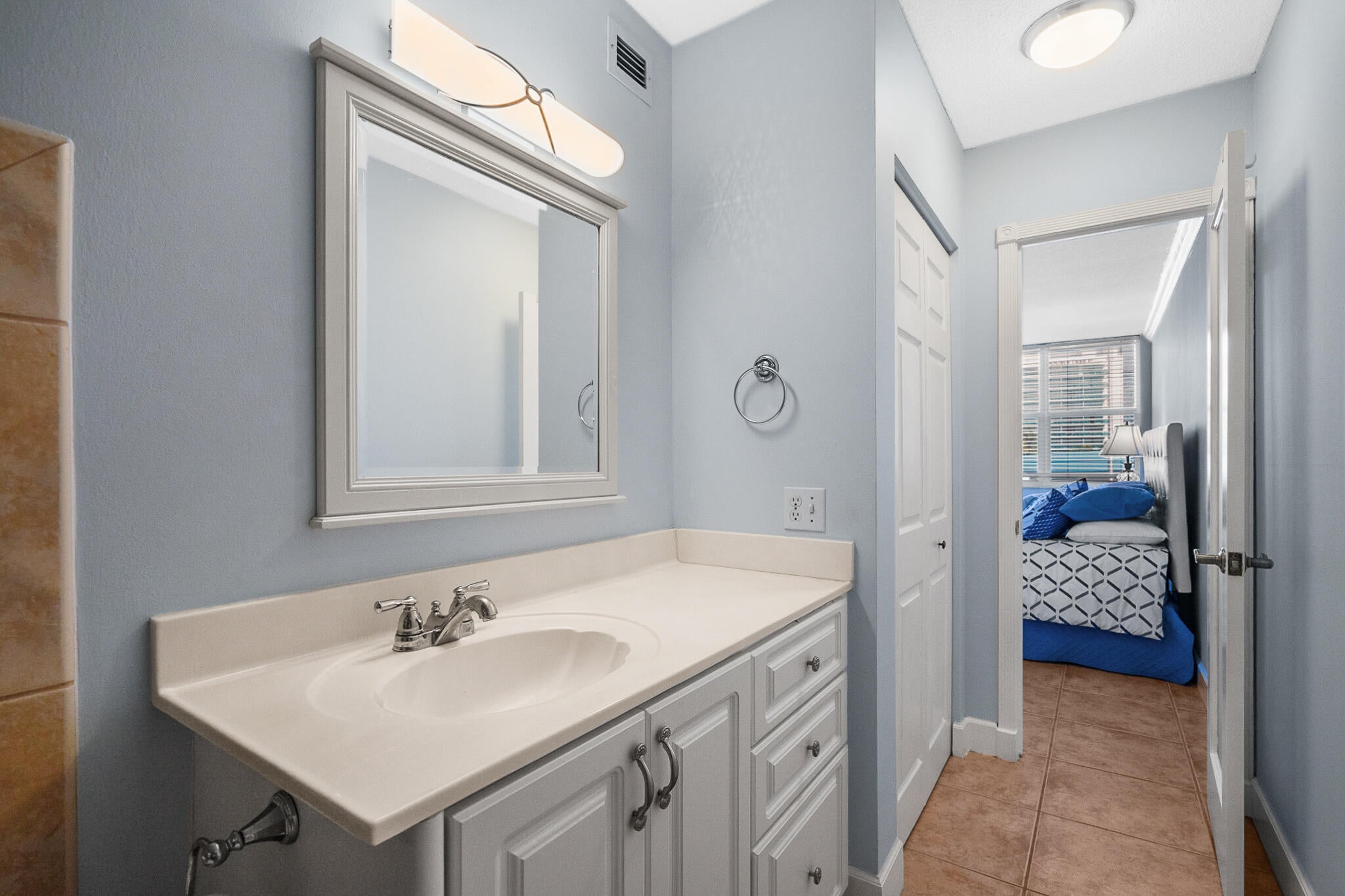 1801 S Ocean Drive Unit 332