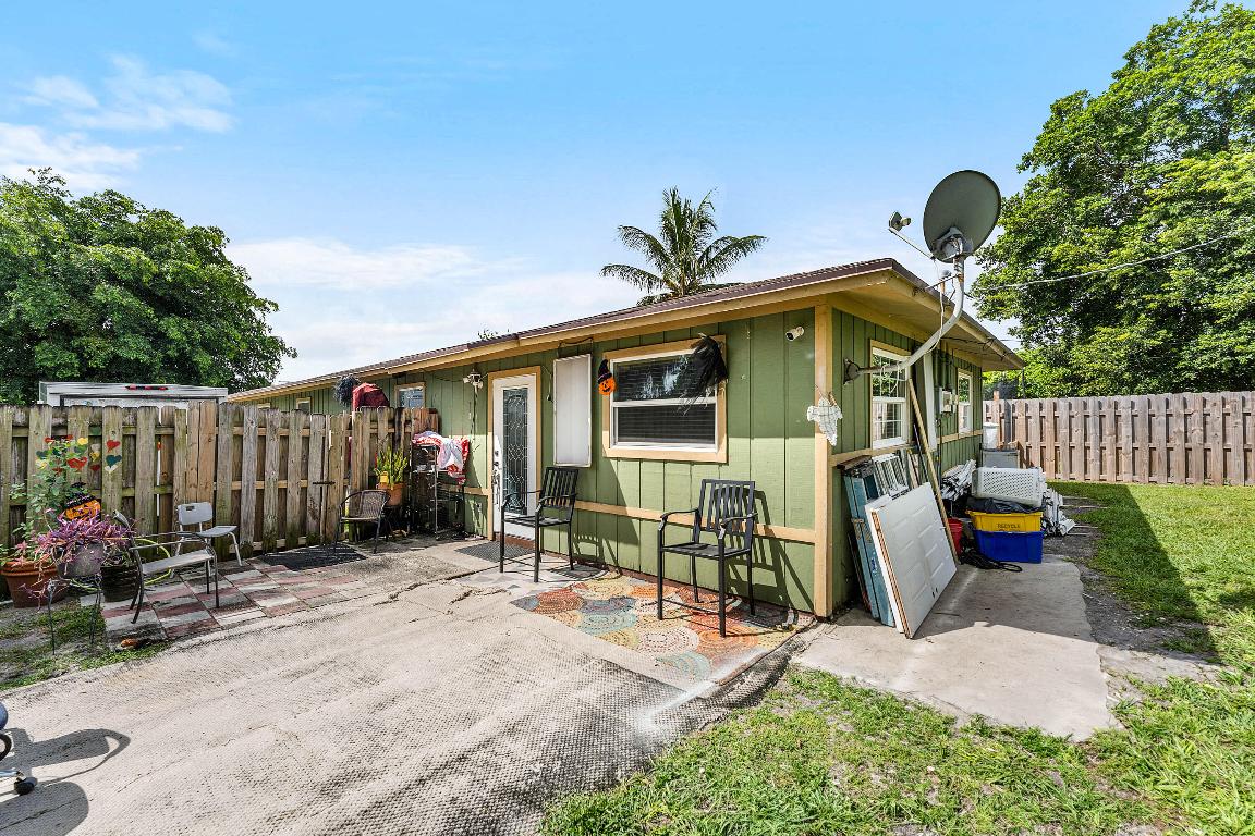 MEADOW PARK - Residential Income