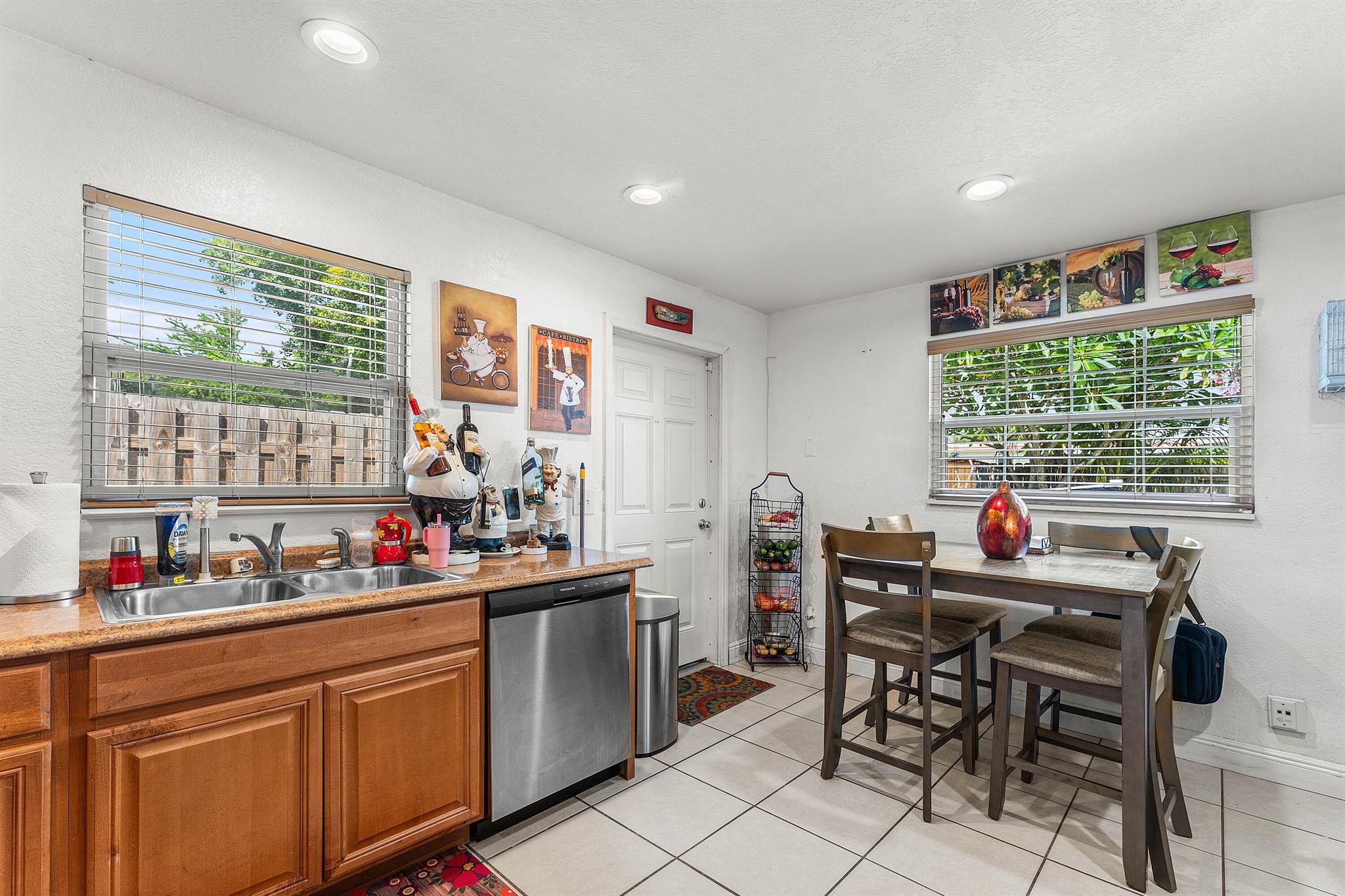 MEADOW PARK - Residential Income