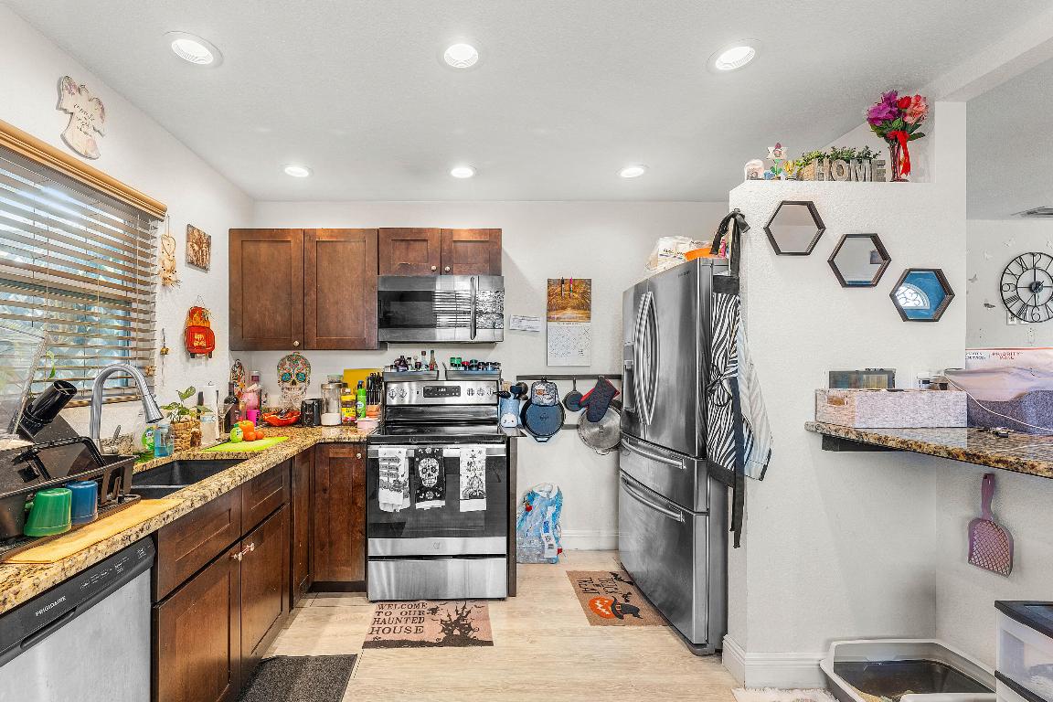 MEADOW PARK - Residential Income