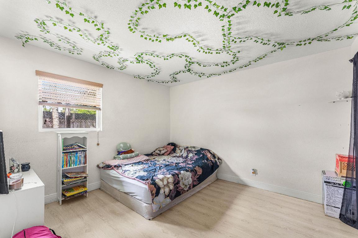 MEADOW PARK - Residential Income