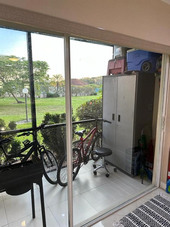 VILLAGE GREEN - Residential