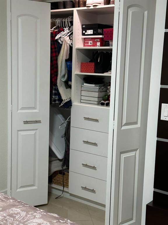 VILLAGE GREEN - Residential