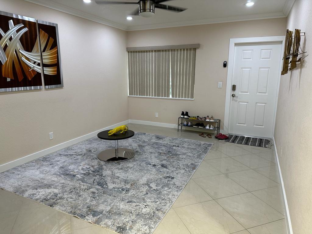 VILLAGE GREEN - Residential