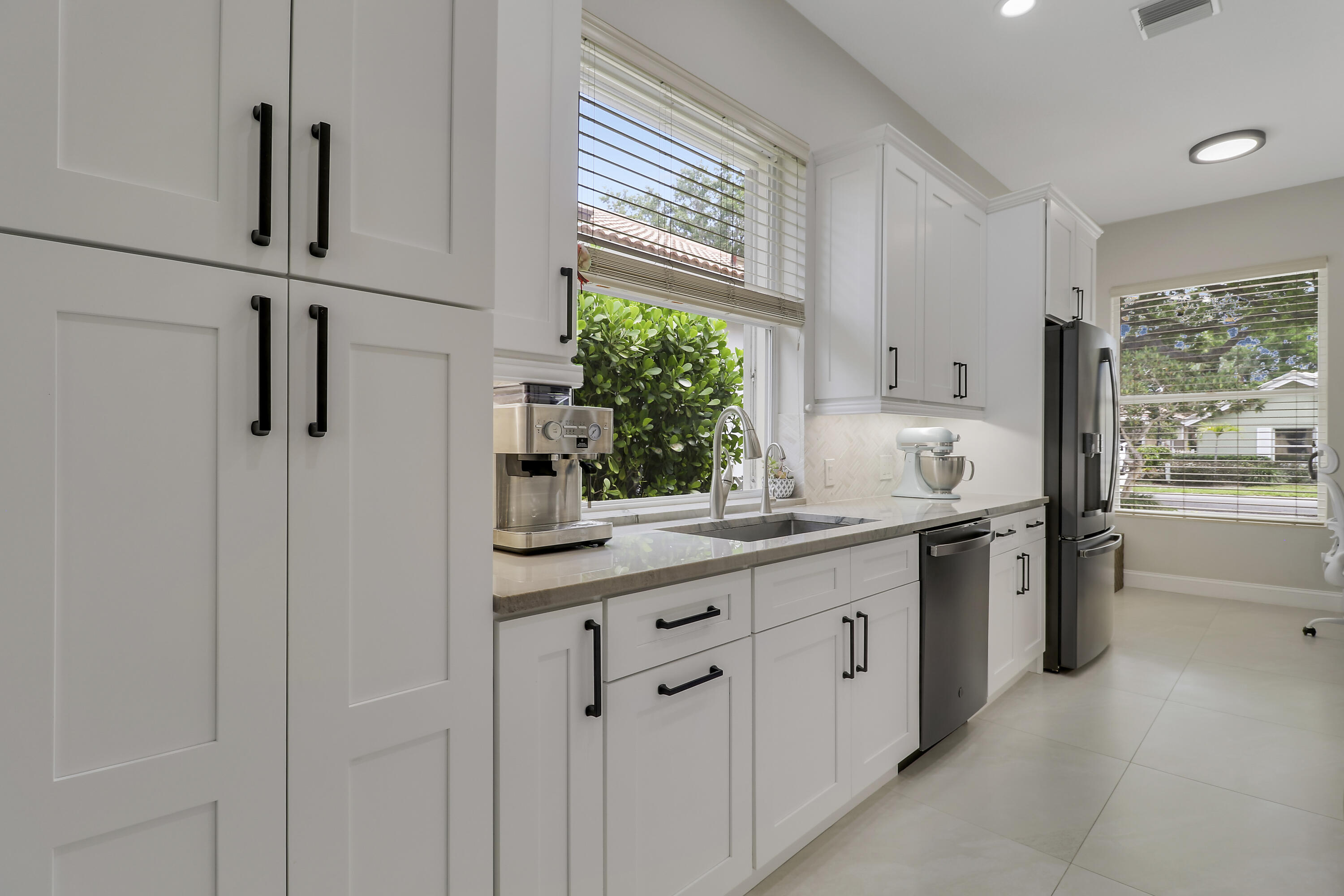 Hamptons At Maplewood - Residential