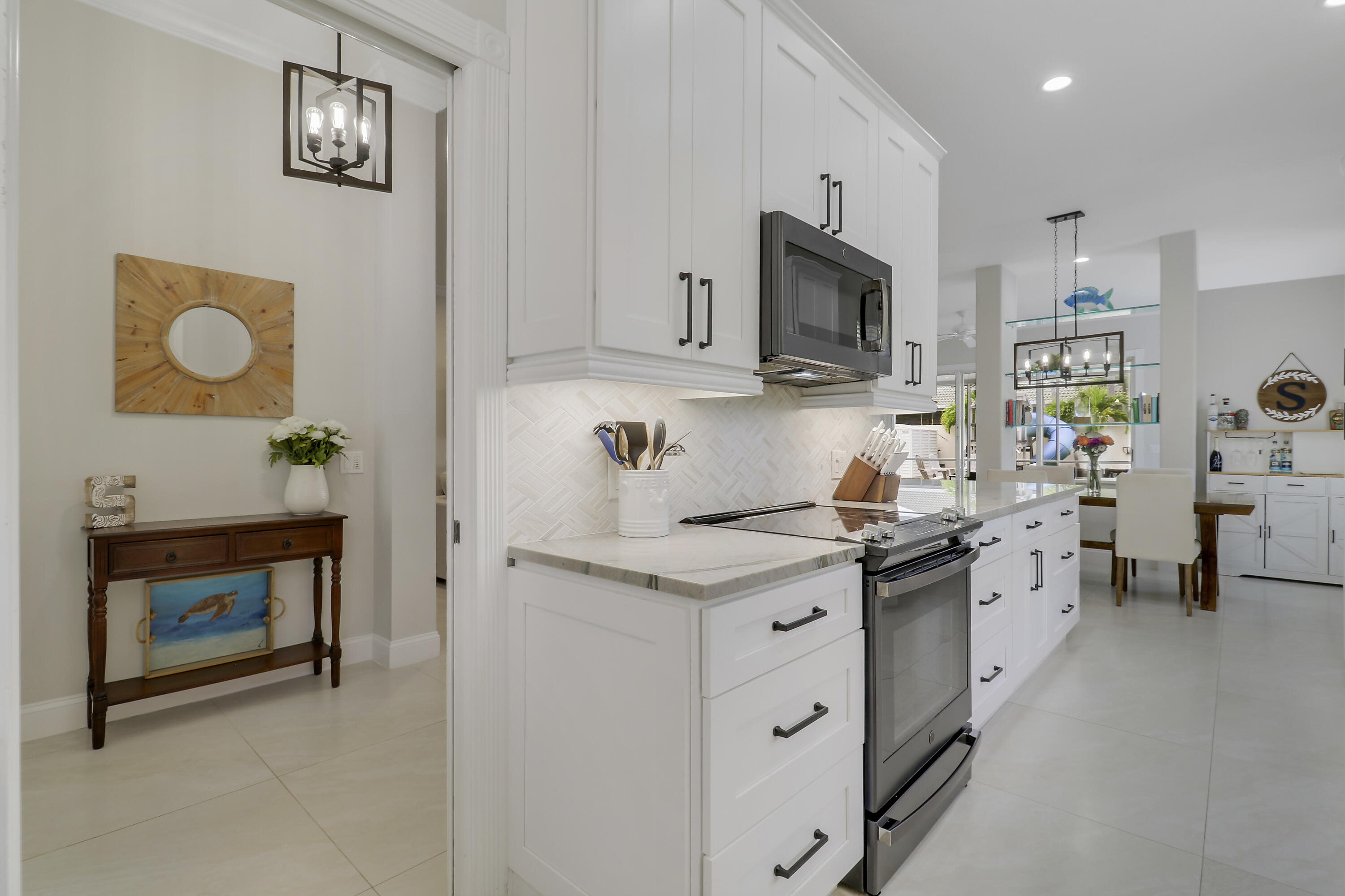 Hamptons At Maplewood - Residential