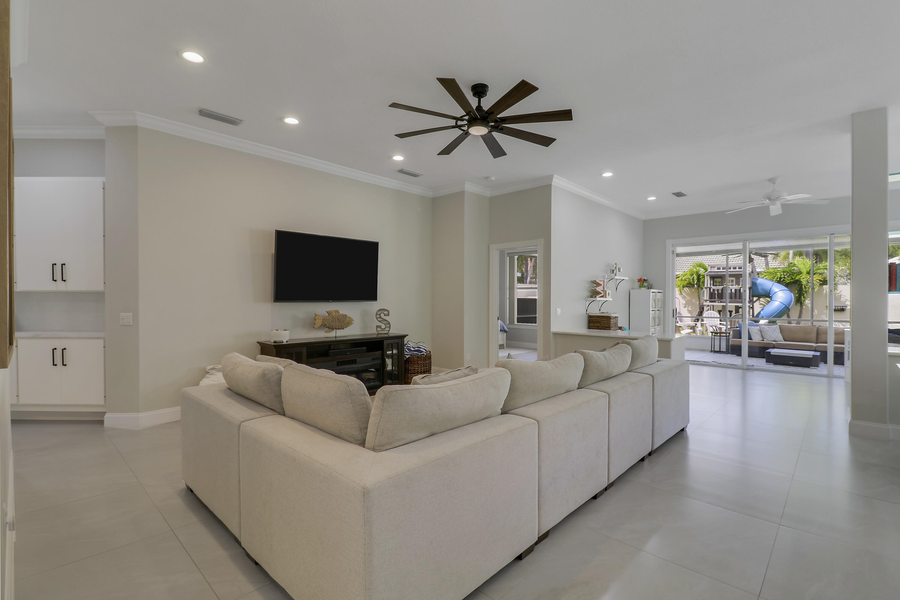 Hamptons At Maplewood - Residential