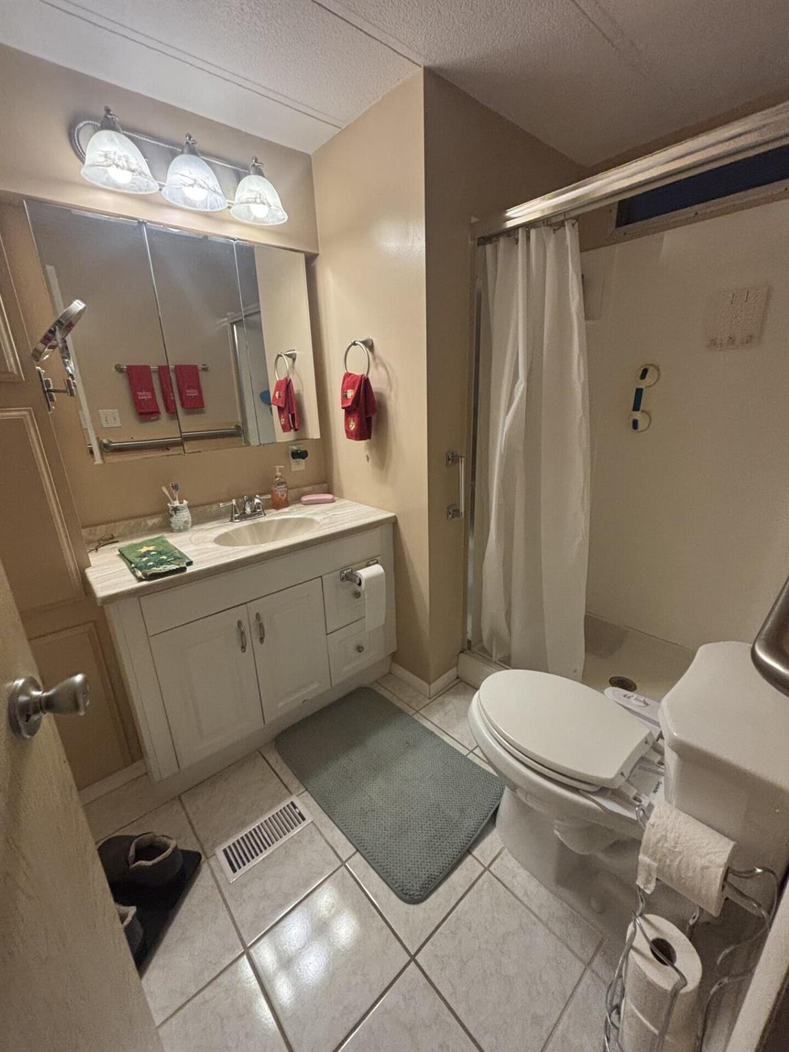 Spanish Lakes - Residential