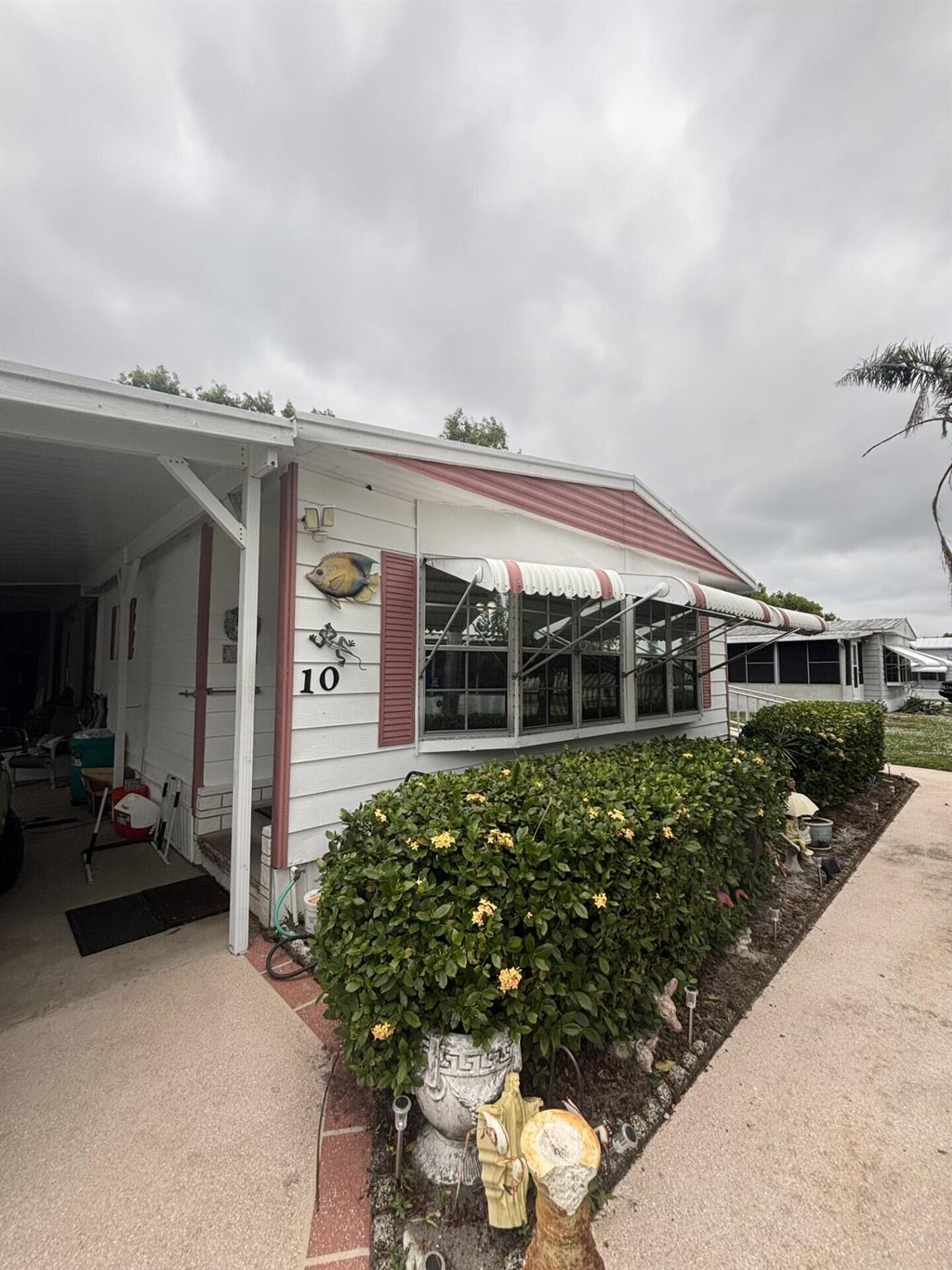 Spanish Lakes - Residential