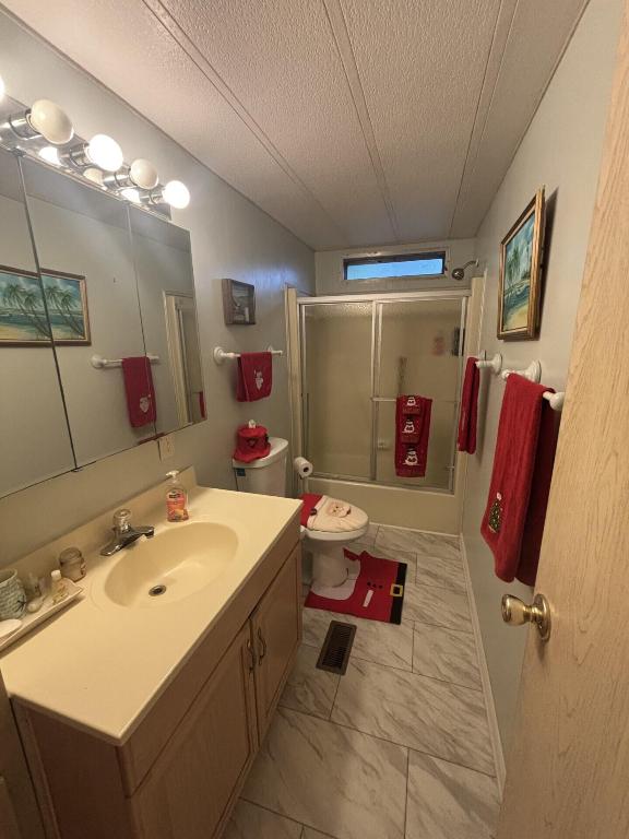 Spanish Lakes - Residential