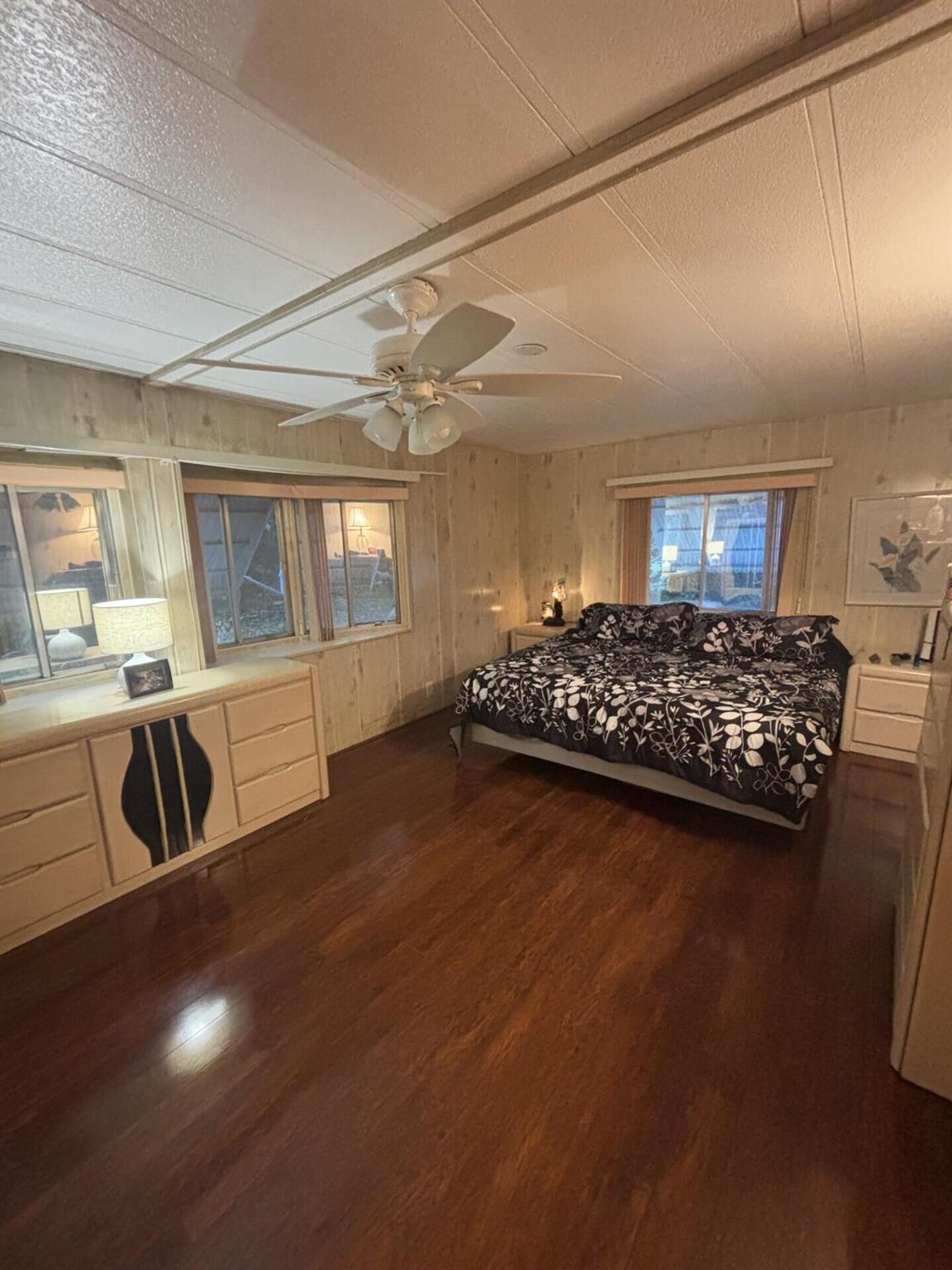 Spanish Lakes - Residential