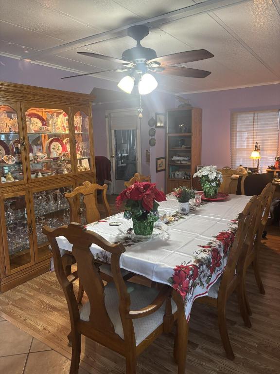 Spanish Lakes - Residential