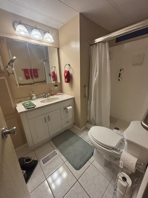 Spanish Lakes - Residential