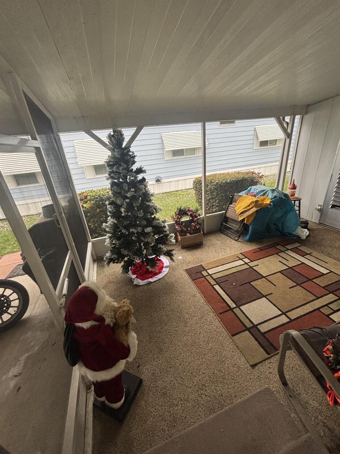 Spanish Lakes - Residential