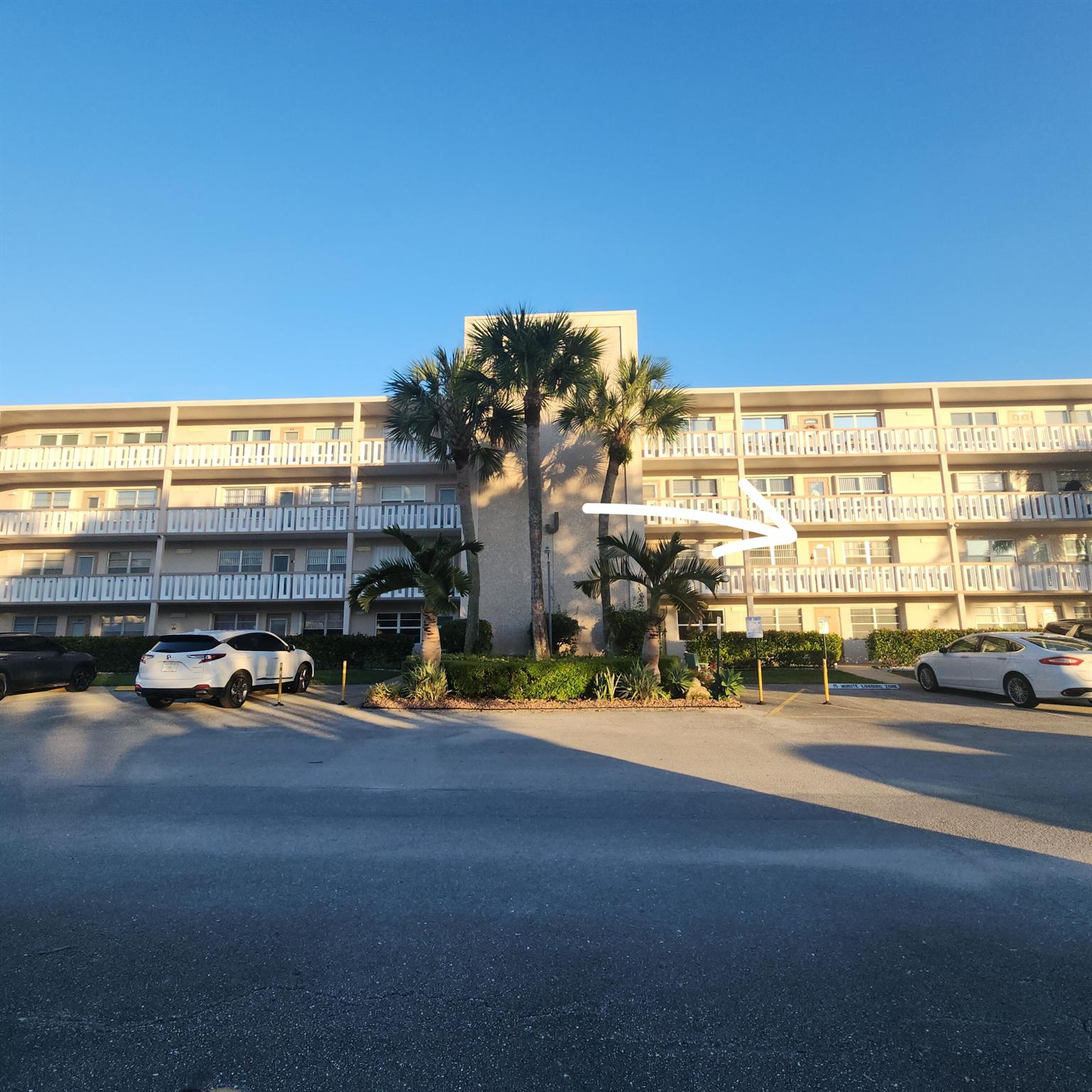 WELLINGTON CONDOS - Residential