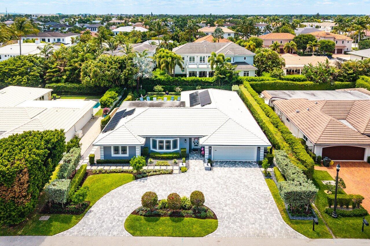 ROYAL PALM YACHT & COUNTRY CLUB - Residential