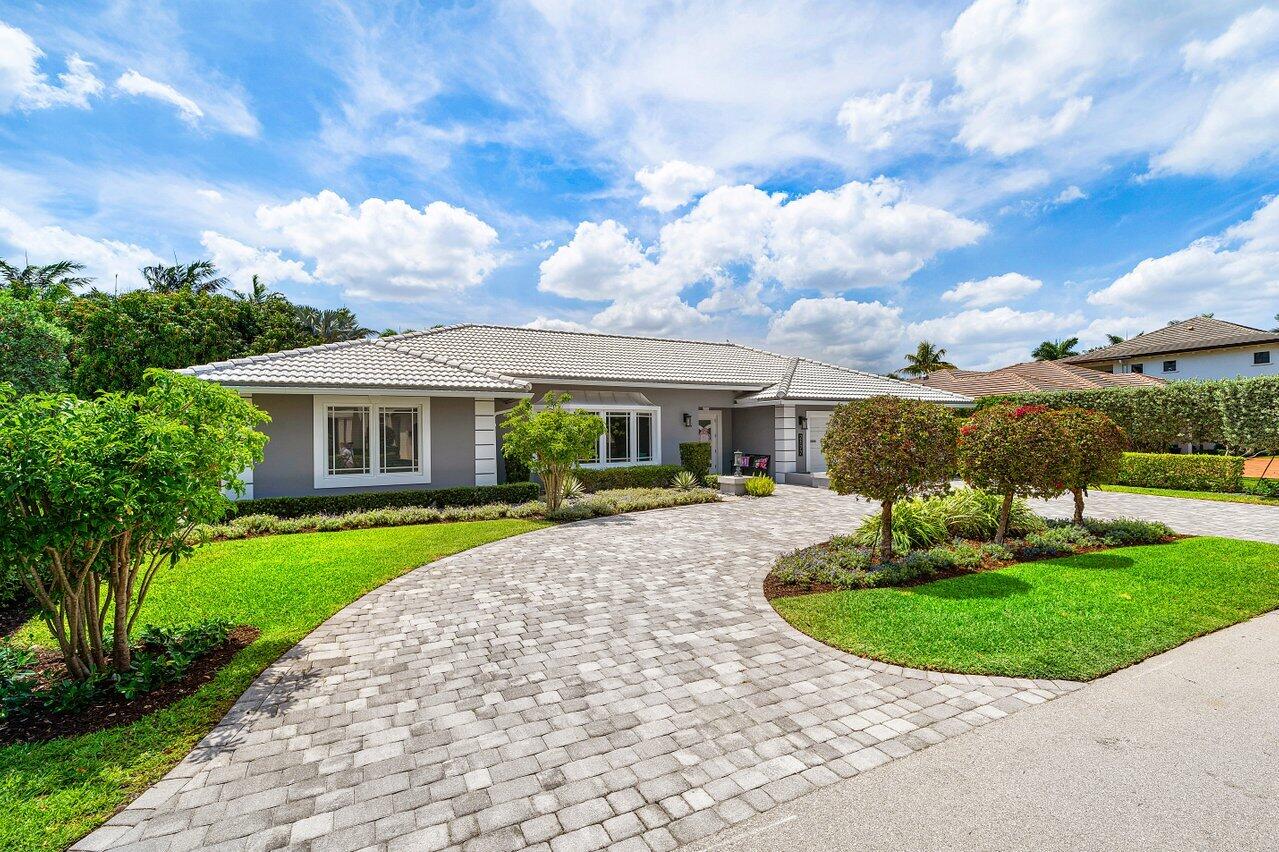 ROYAL PALM YACHT & COUNTRY CLUB - Residential