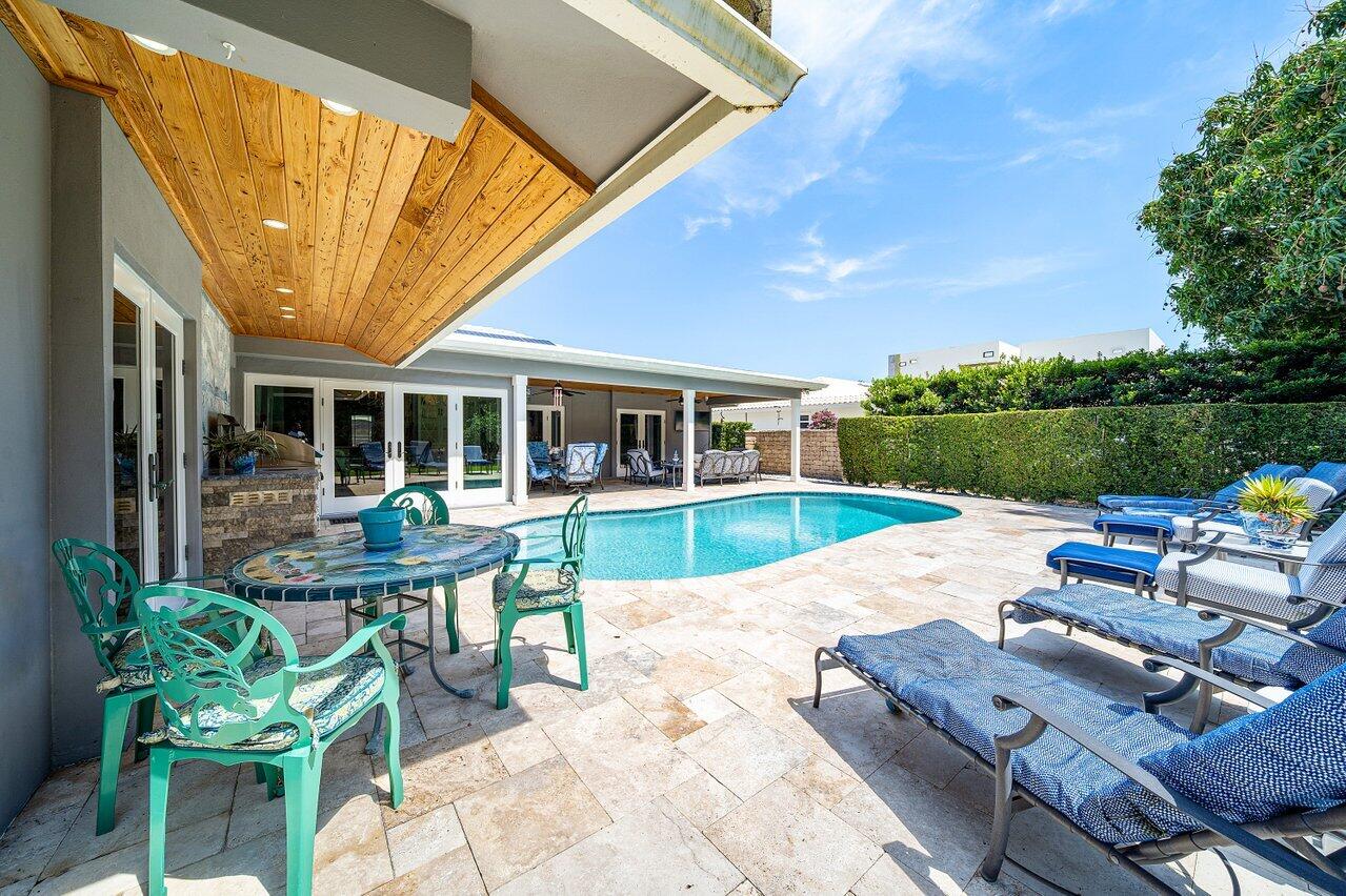 ROYAL PALM YACHT & COUNTRY CLUB - Residential