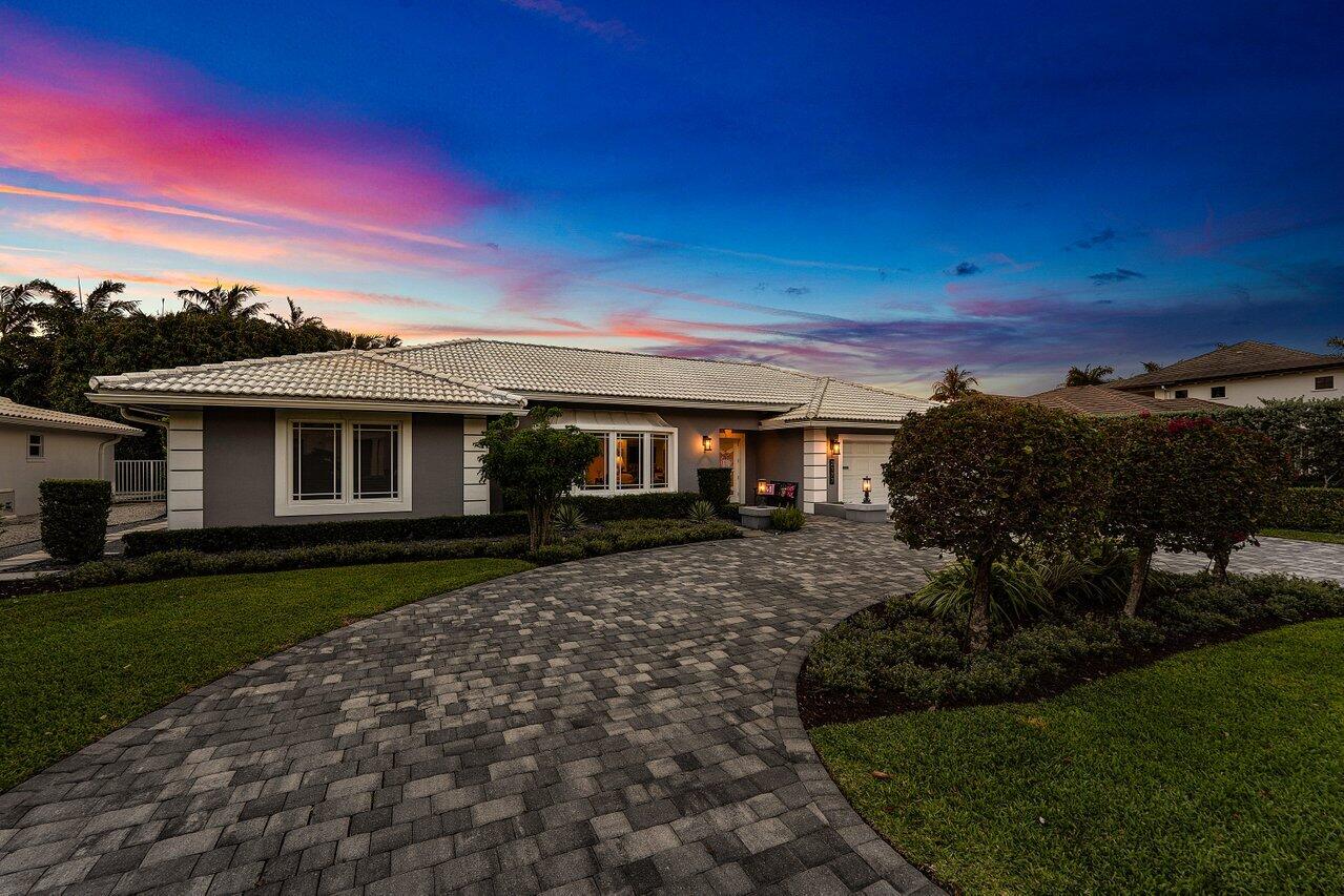 ROYAL PALM YACHT & COUNTRY CLUB - Residential