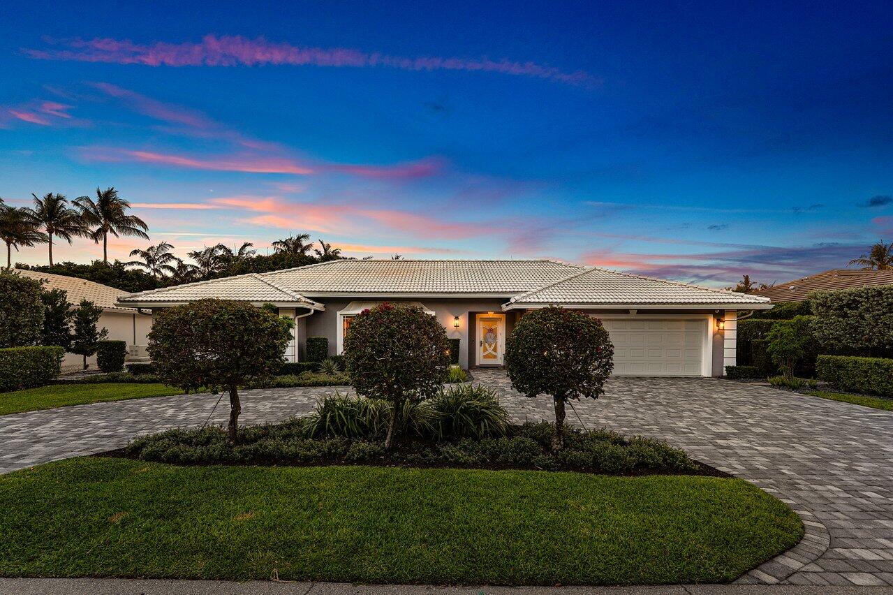 ROYAL PALM YACHT & COUNTRY CLUB - Residential