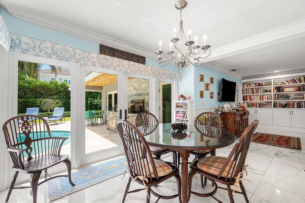 ROYAL PALM YACHT & COUNTRY CLUB - Residential