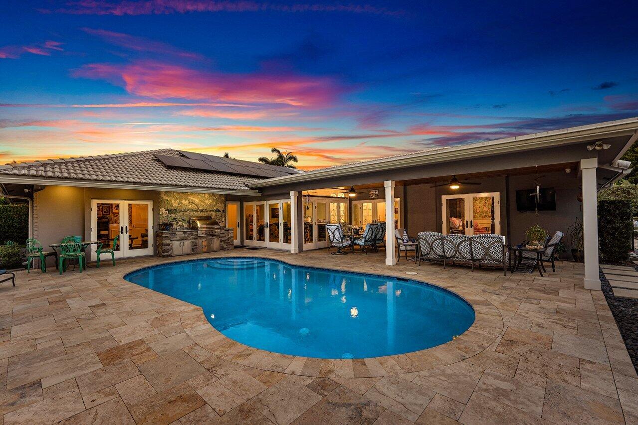 ROYAL PALM YACHT & COUNTRY CLUB - Residential