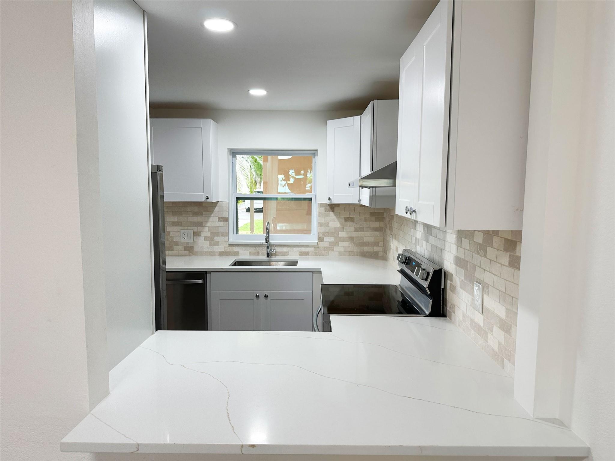 9471 Evergreen Pl 105